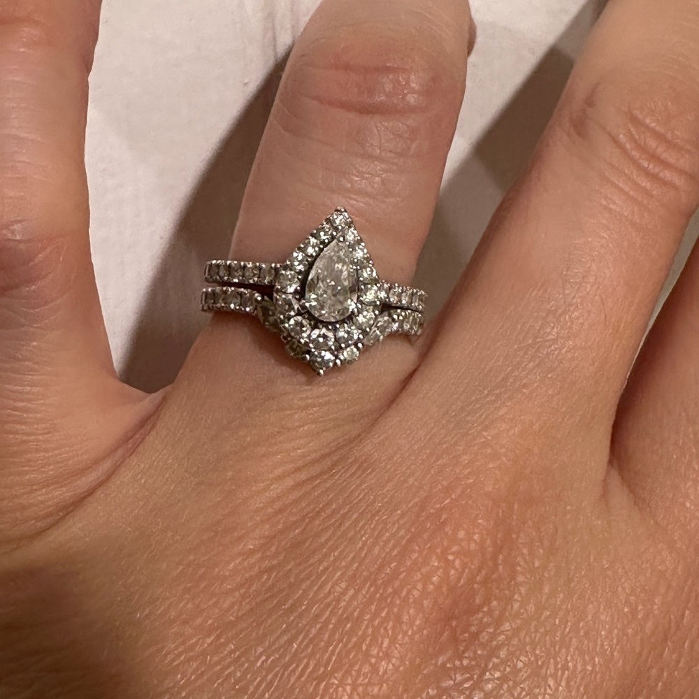 14k Neil Lane Engagement ring set